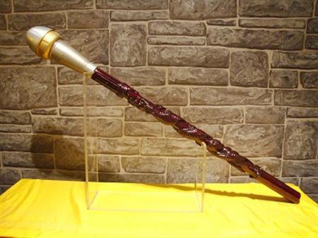 2002年，紅古軒一舉當選全國九運會圣火把桿設(shè)計與制作權(quán)